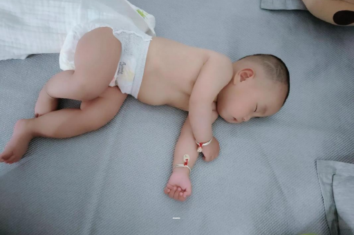 代怀包生男孩医院溶豆几个月宝宝可以吃